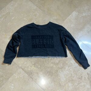💕Abercrombie & Fitch cropped sweater💕